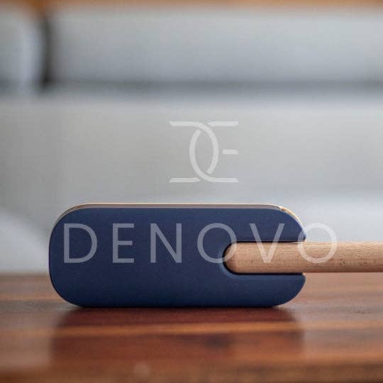 Back-to-Basics Lint Brush with Wooden Handle: Blue