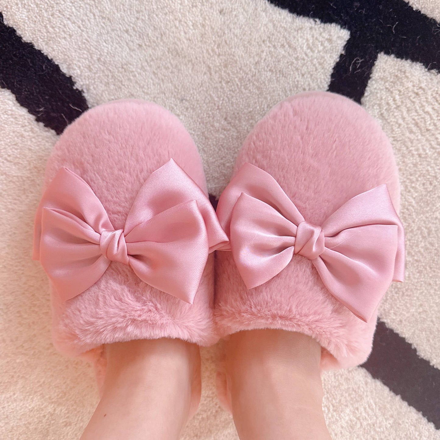 Satin Shine Fur Cozy Lounge Slippers: Pink