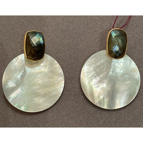 Labradorite w/Round Mother of Pearl Earrings